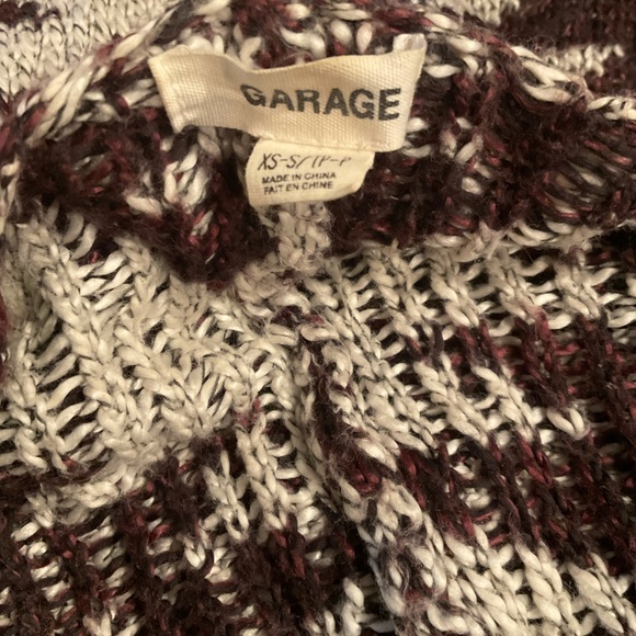 “GARAGE” BROWN AND BEIGE TRIBAL DESIGN FRINGED OPEN FRONT SHRUG STYLE  SWEATER. - Picture 6 of 9